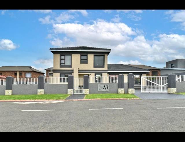 3 BEDROOM HOUSE FOR SALE IN SONNEVELD